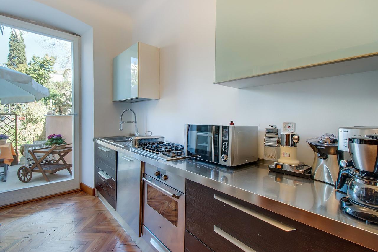 Vindobona Hotell Mali Lošinj Eksteriør bilde